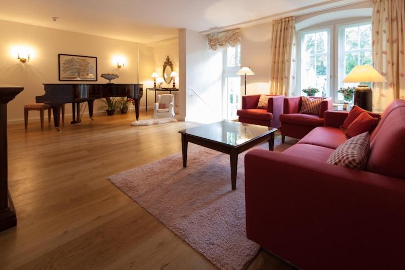 Schlosshotel Muenchhausen Aerzen Exteriér fotografie