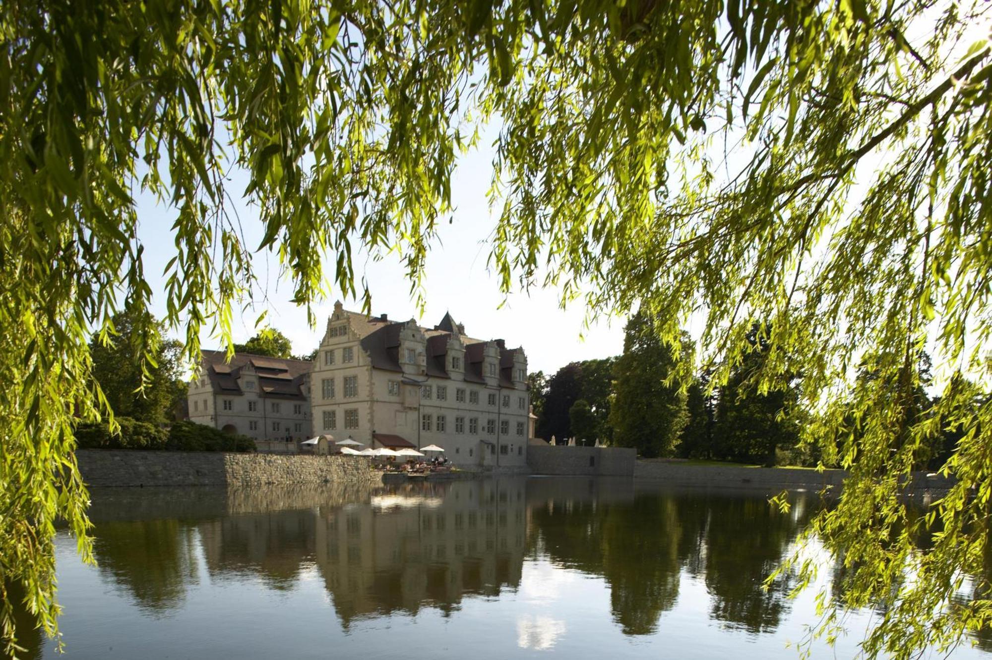 Schlosshotel Muenchhausen Aerzen Exteriér fotografie