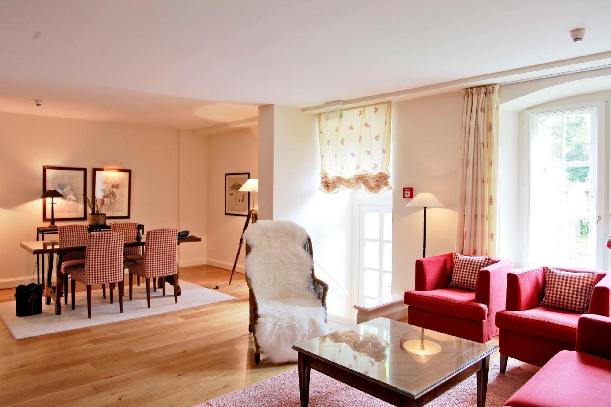 Schlosshotel Muenchhausen Aerzen Exteriér fotografie
