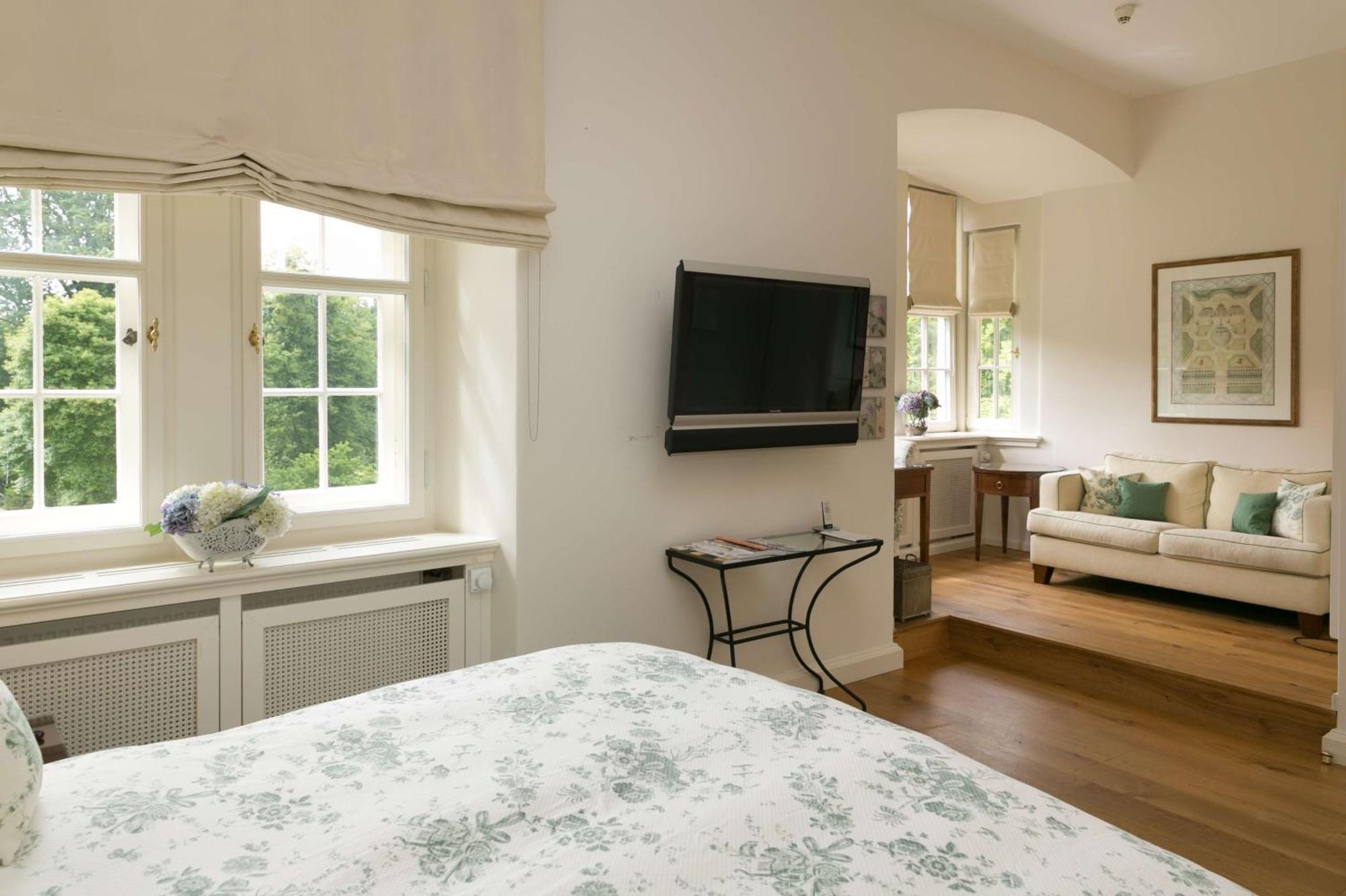 Schlosshotel Muenchhausen Aerzen Exteriér fotografie